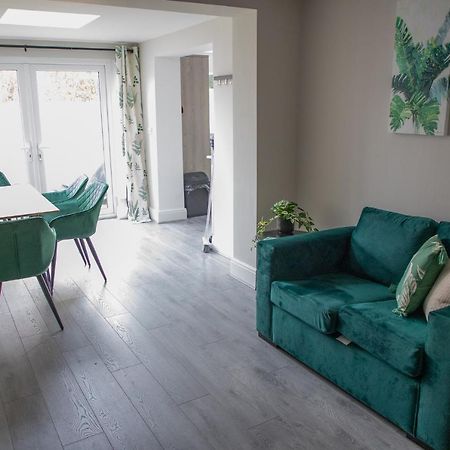 Wave Stays - Ground Floor Apartment - Outside Seating Area Cleveleys Exterior foto