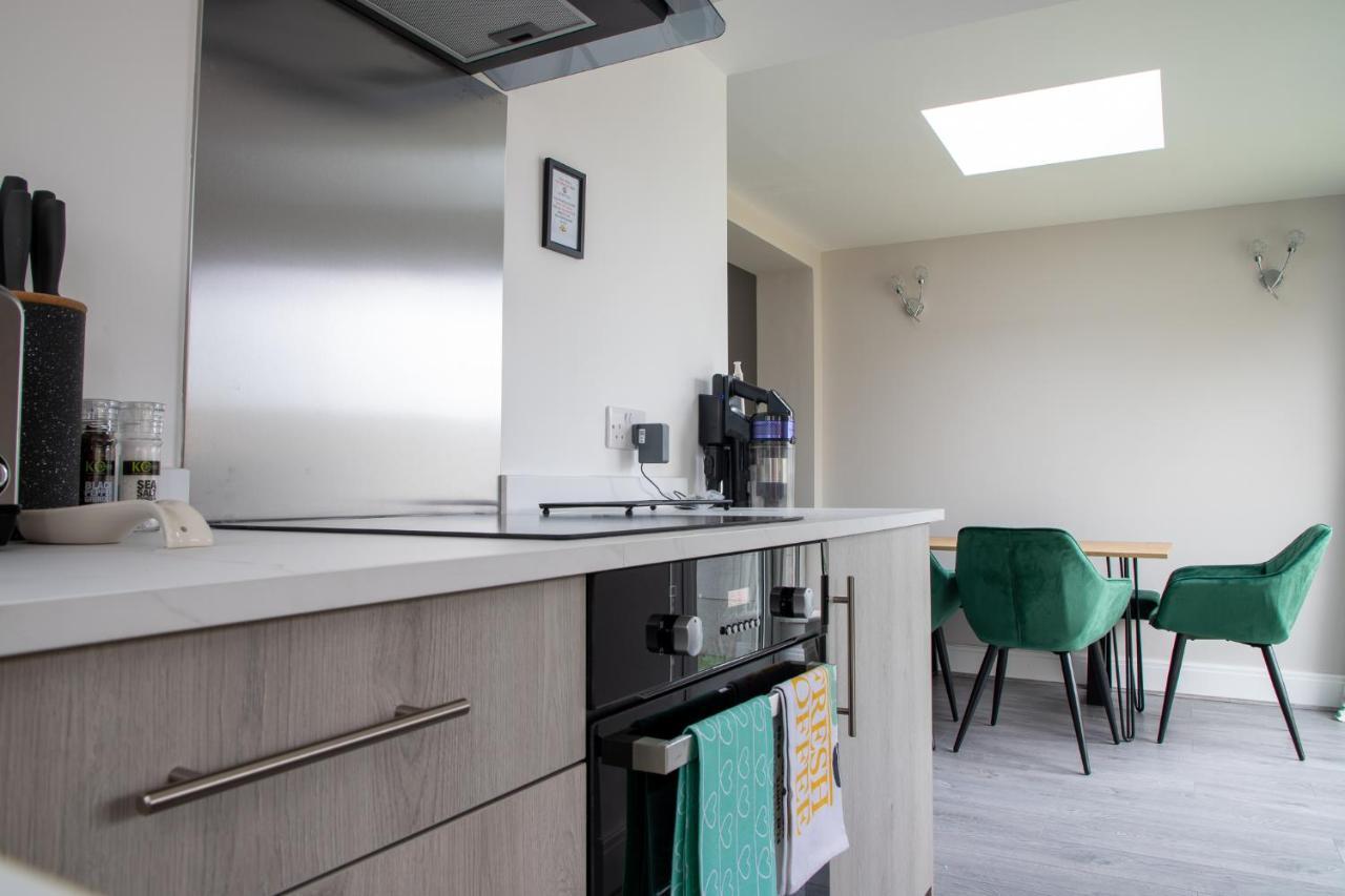 Wave Stays - Ground Floor Apartment - Outside Seating Area Cleveleys Exterior foto